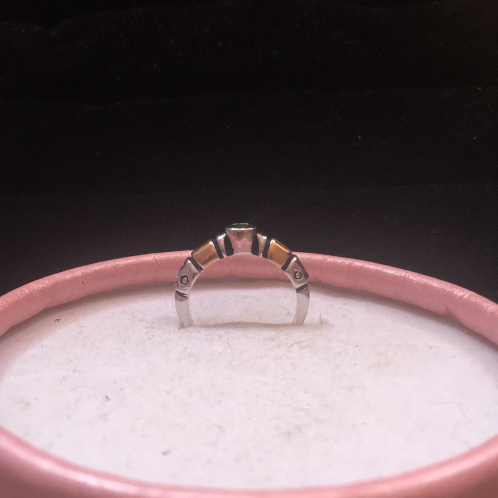 Emerald ring - Picture 2 of 3